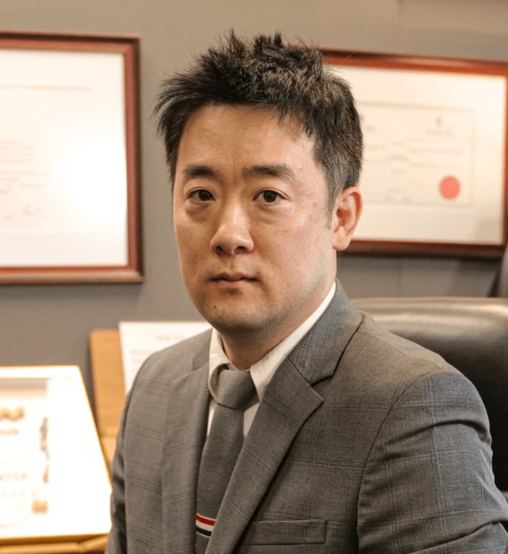 Jun Ki Lee — Associate at VC Lawyers Toronto